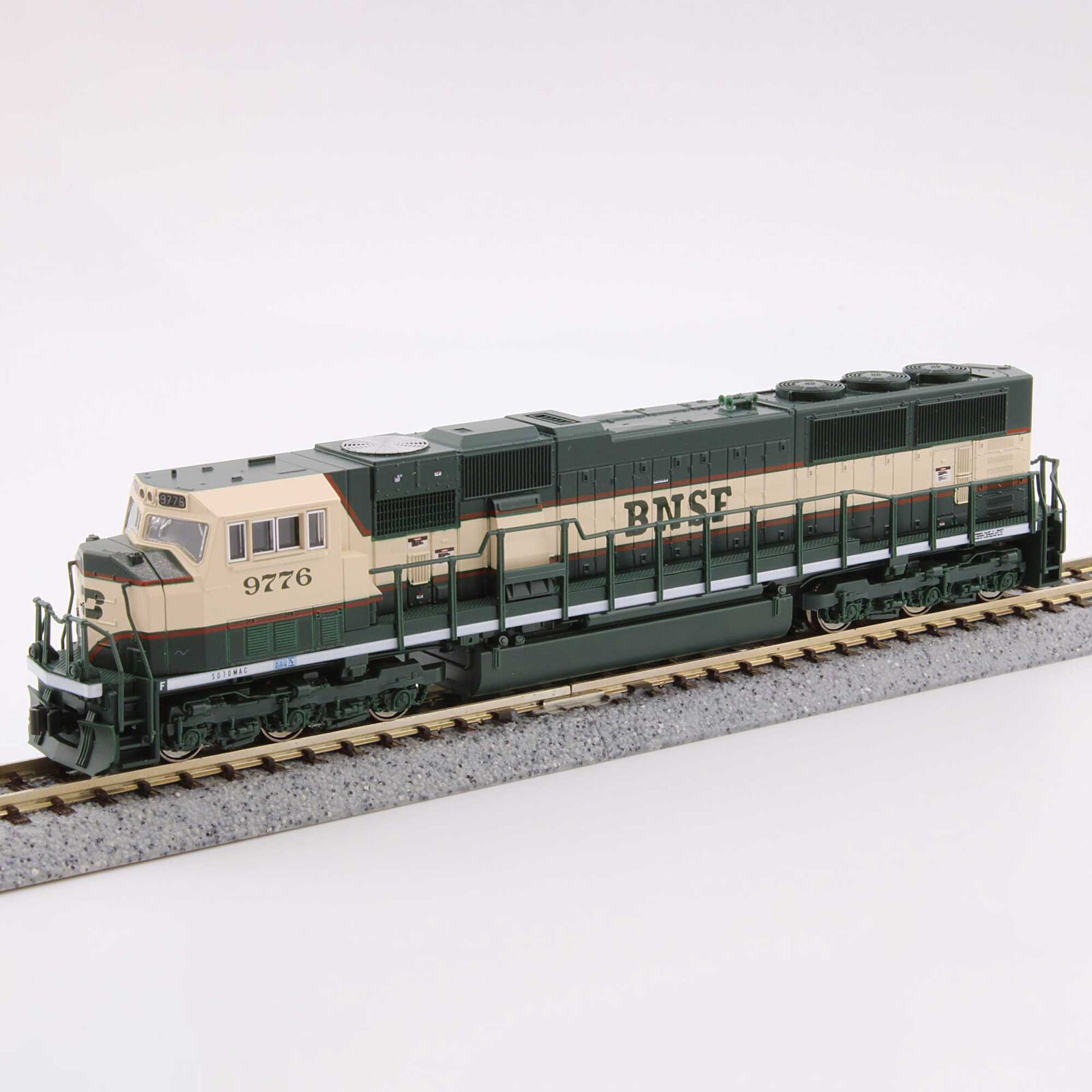 (N) SD70MAC BNSF (Executive Paint Scheme) #9779