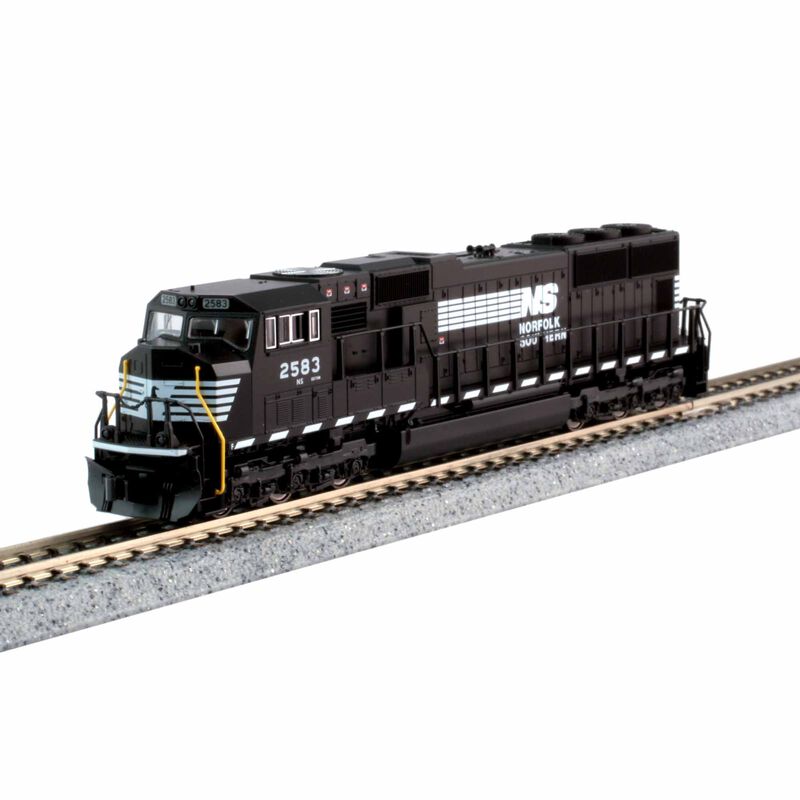 N SD70M Locomotive, Flat Radiator NS #2581 with DCC