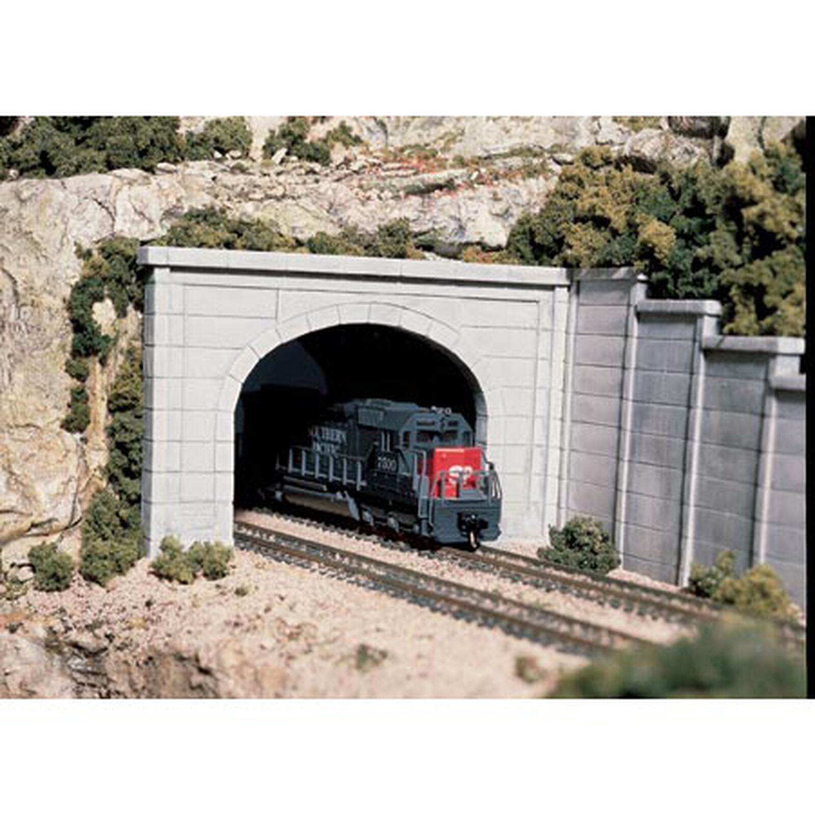 HO Double Tunnel Portal, Concrete