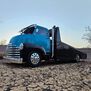 1/10 Custom 1953 Chevrolet Cab Over Engine Hauler RTR, Metallic Blue