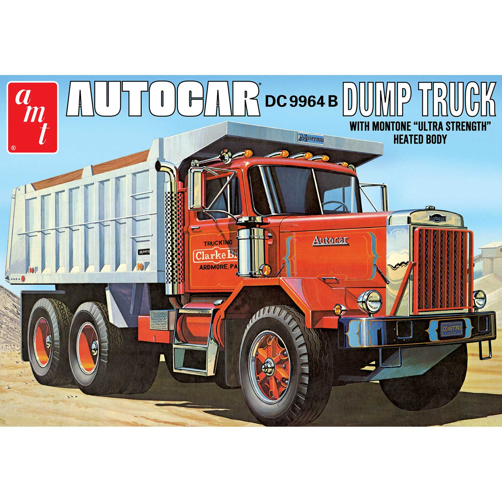 1/25 Autocar Dump Truck Model Kit