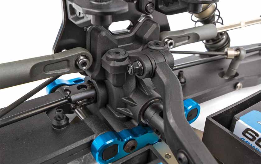 Centrally mounted chassis brace