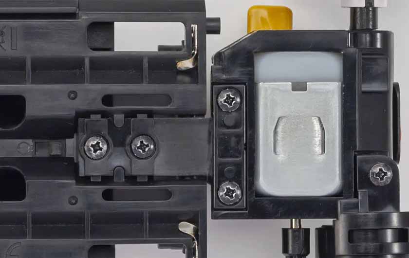 Rear suspension is made of T bar mount