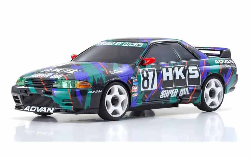Body recreates the R-32 Skyline GT-R