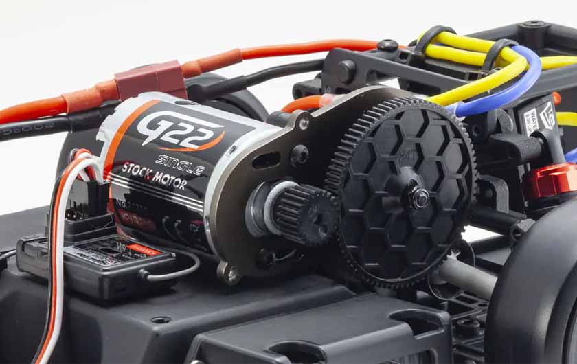 Motor is mounted high up on the chassis