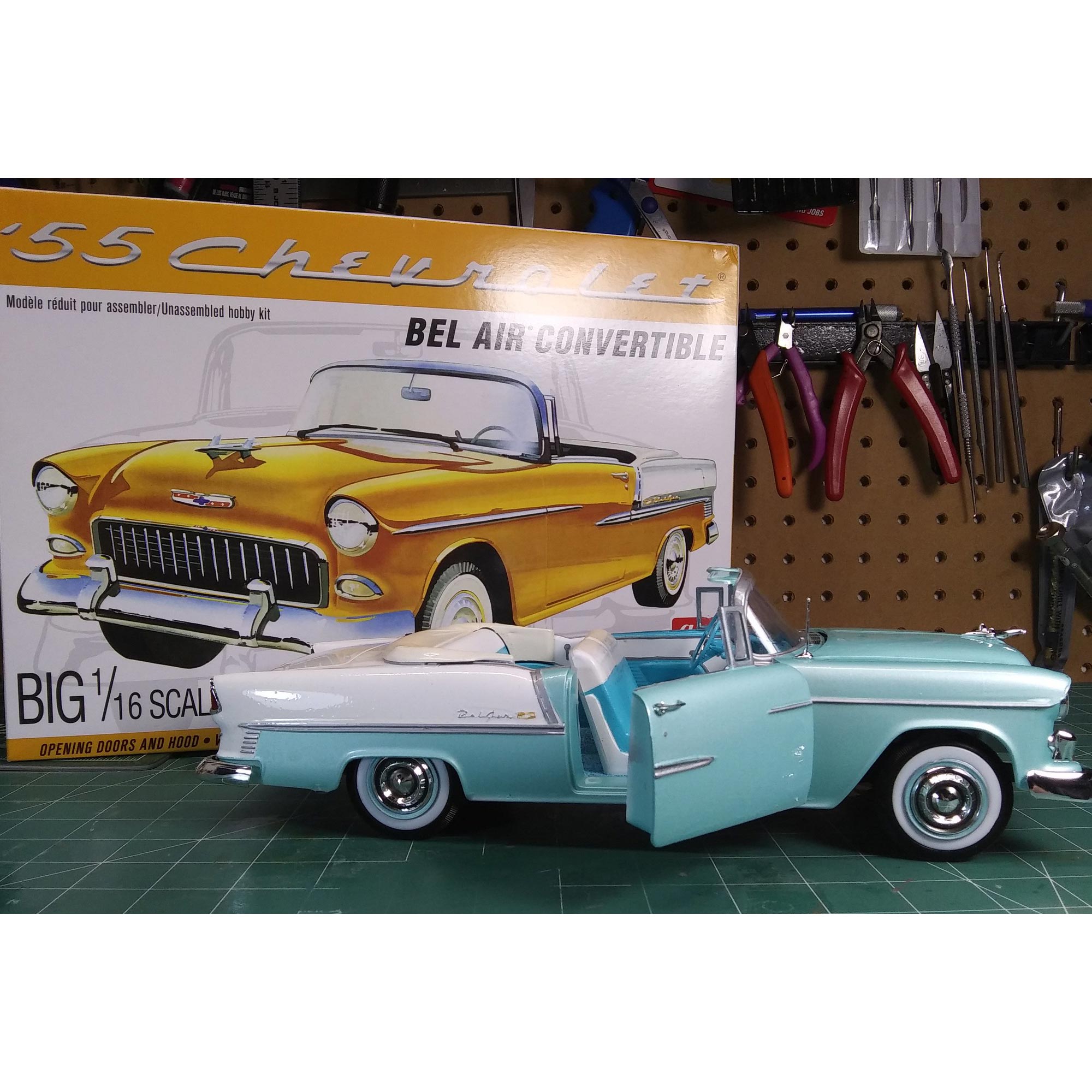 1/16 1955 Chevy Bel Air Convertible Model Kit